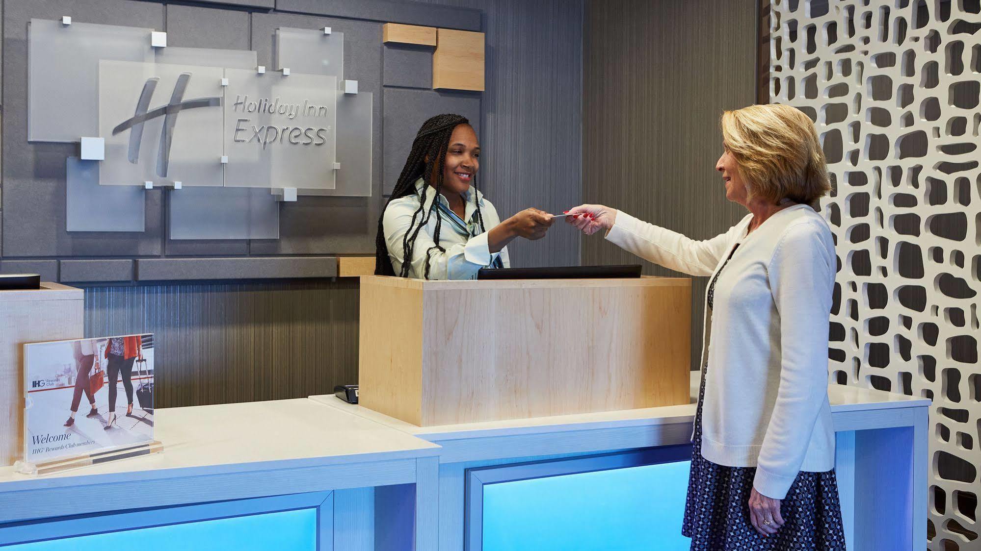 Holiday Inn Express Bordentown - Trenton South By Ihg Экстерьер фото